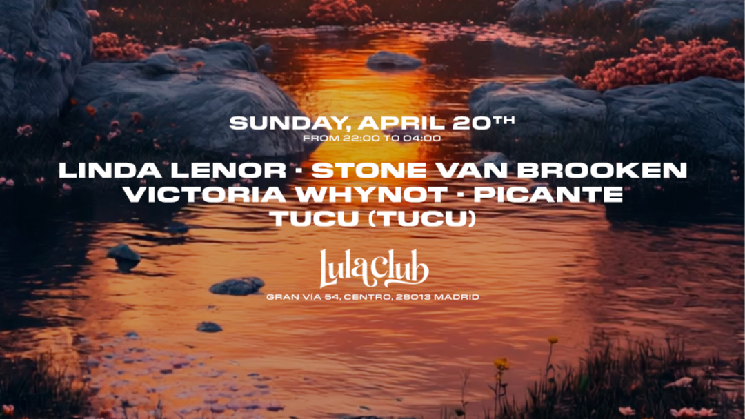 UNDERWATER: STONE VAN BROOKEN image