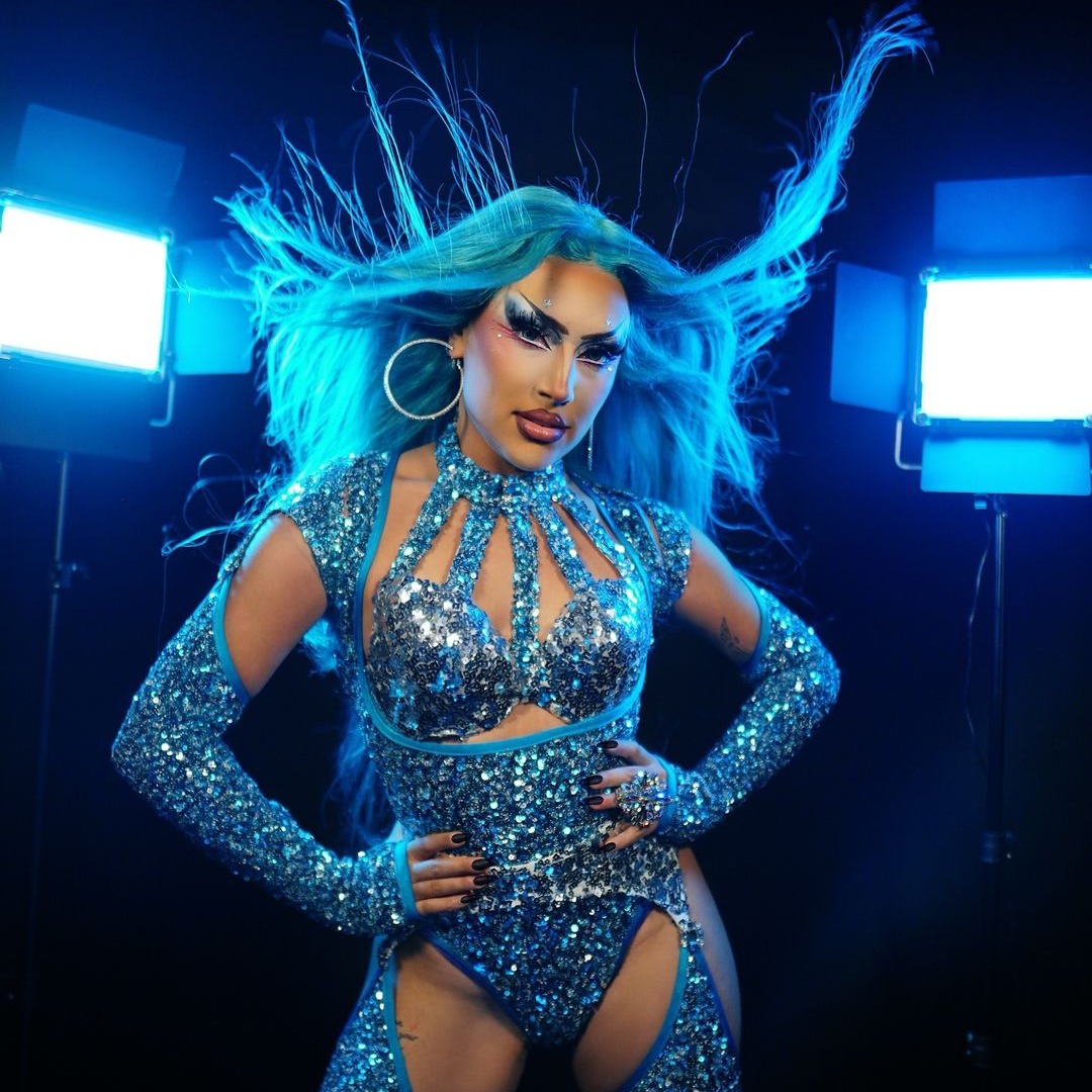 Viernes 8/5 LA FAMA con CLOVER BISH DJ SET (DE DRAG RACE S3) en PICCA image