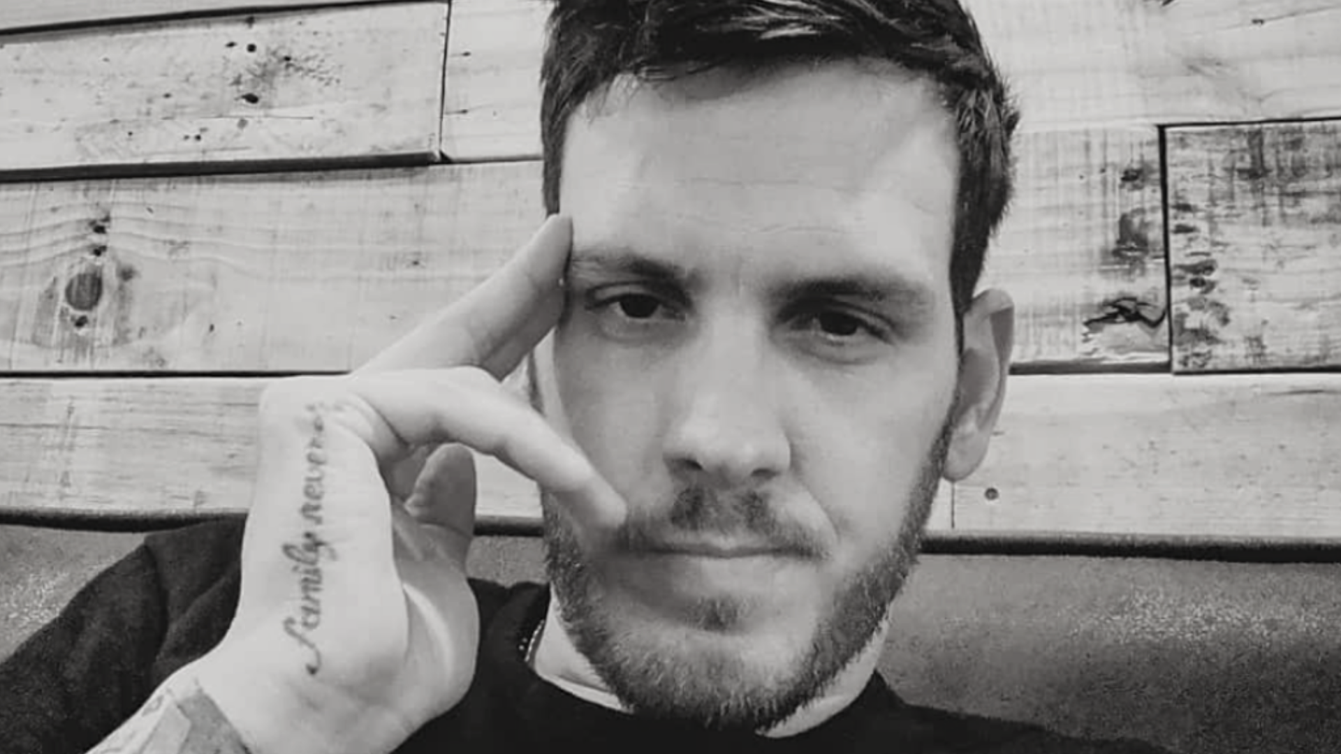 UPSIDEDOWN: FRANKALE