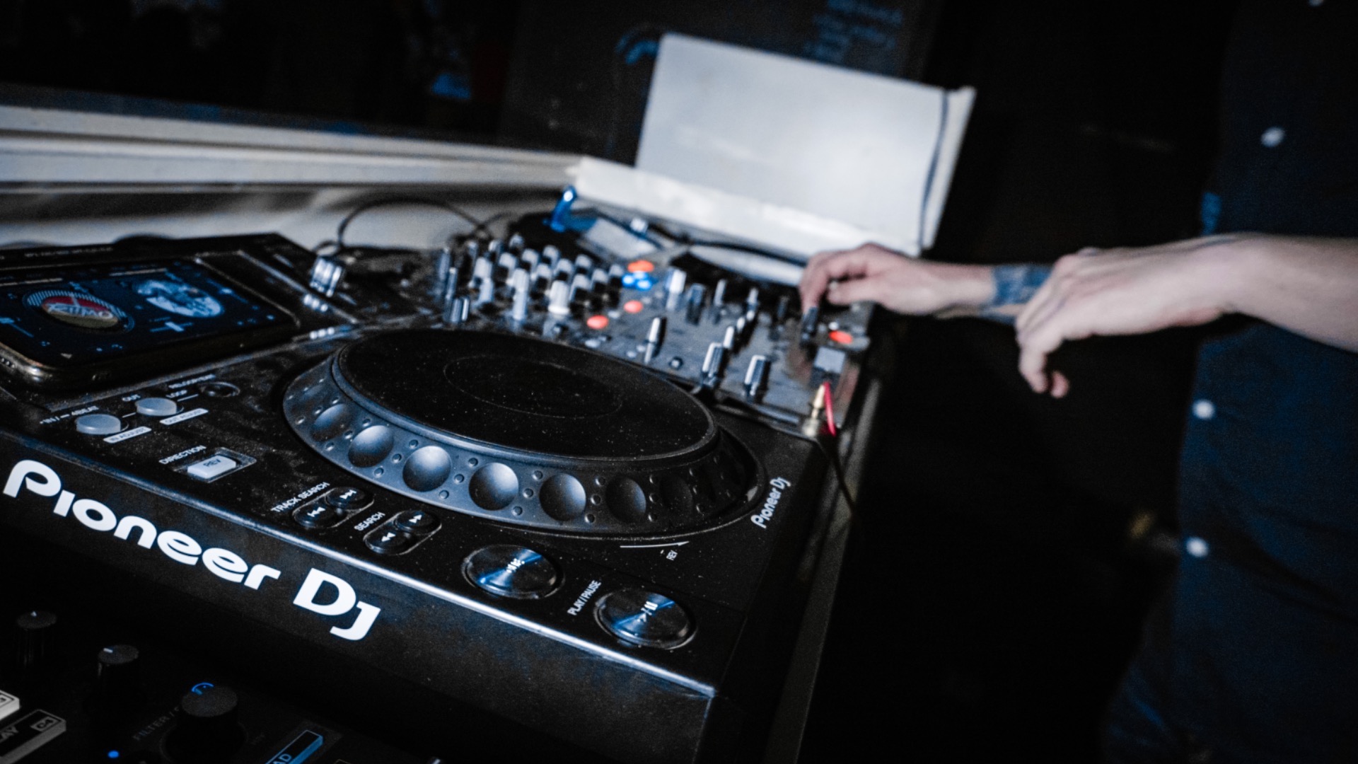 Yamaha Electronic Night image