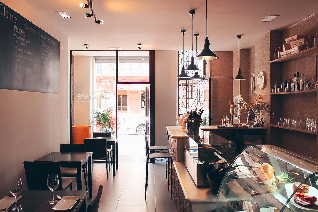 De Claire Oyster Bar image