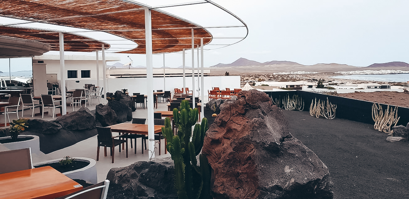 Mancha Desobediencia ir a buscar Restaurante Dunas de Famara Lanzarote | Menú y reseñas | Xceed