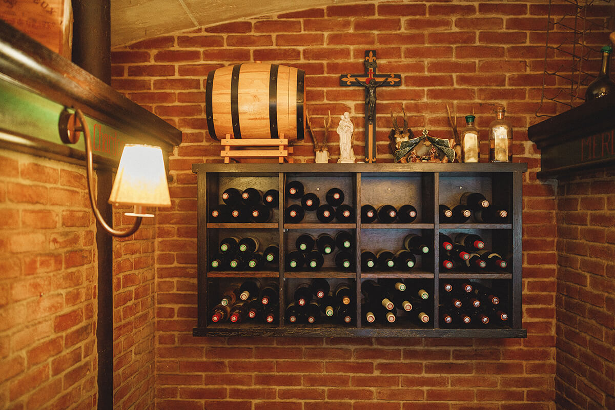 7éme Vin gallery image