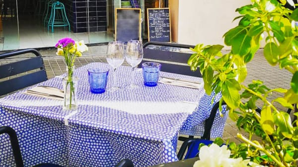 El Piso gallery image