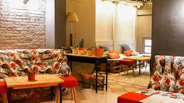 El Piso gallery image