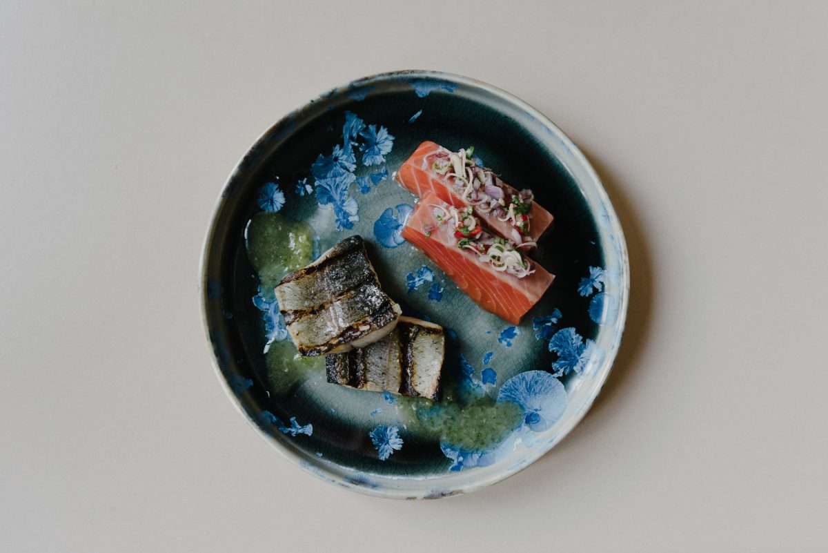 Kin Dee gallery image