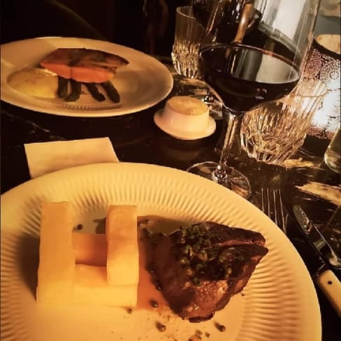 La Dama gallery image