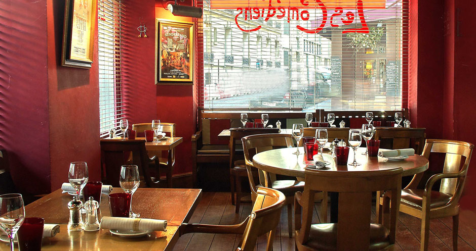 Les  Comédiens gallery image