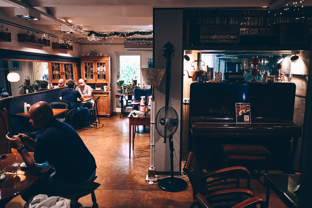 Molinet Cafe Antic gallery image