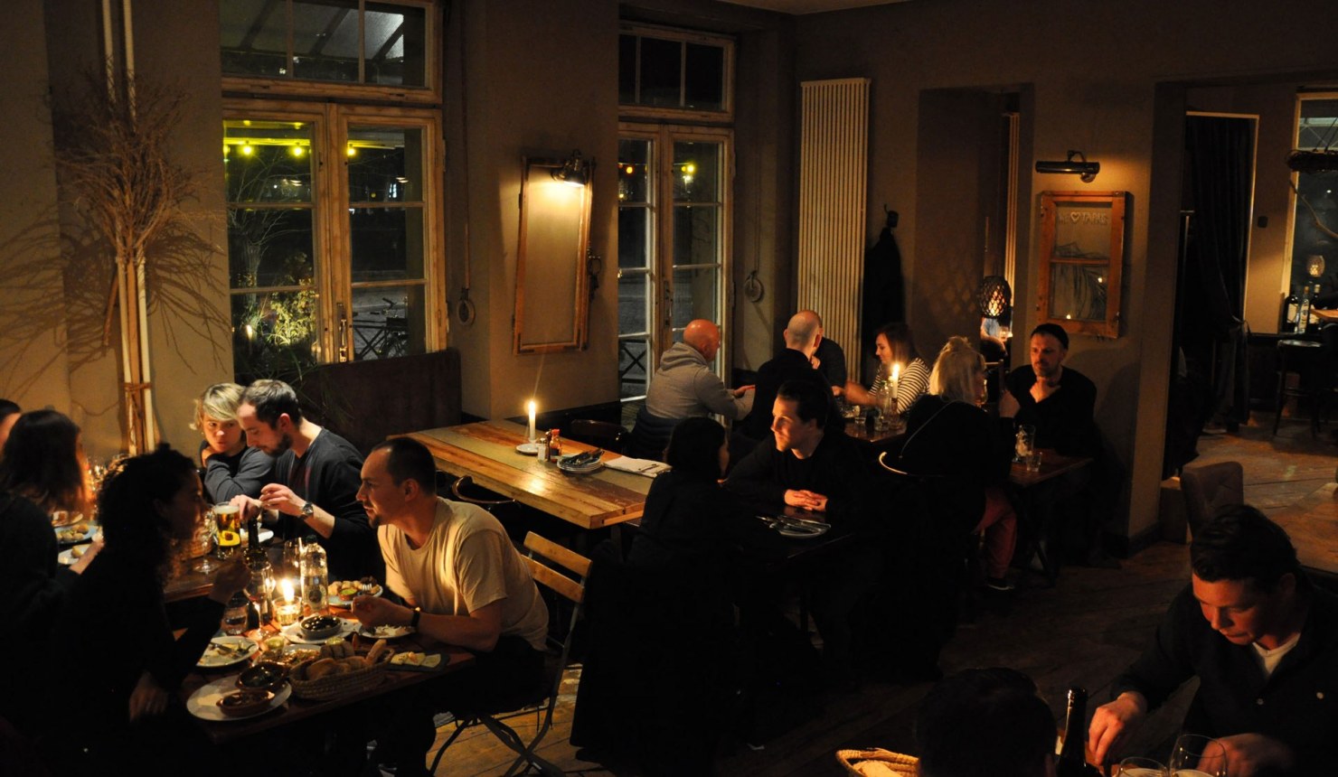 Picoteo gallery image