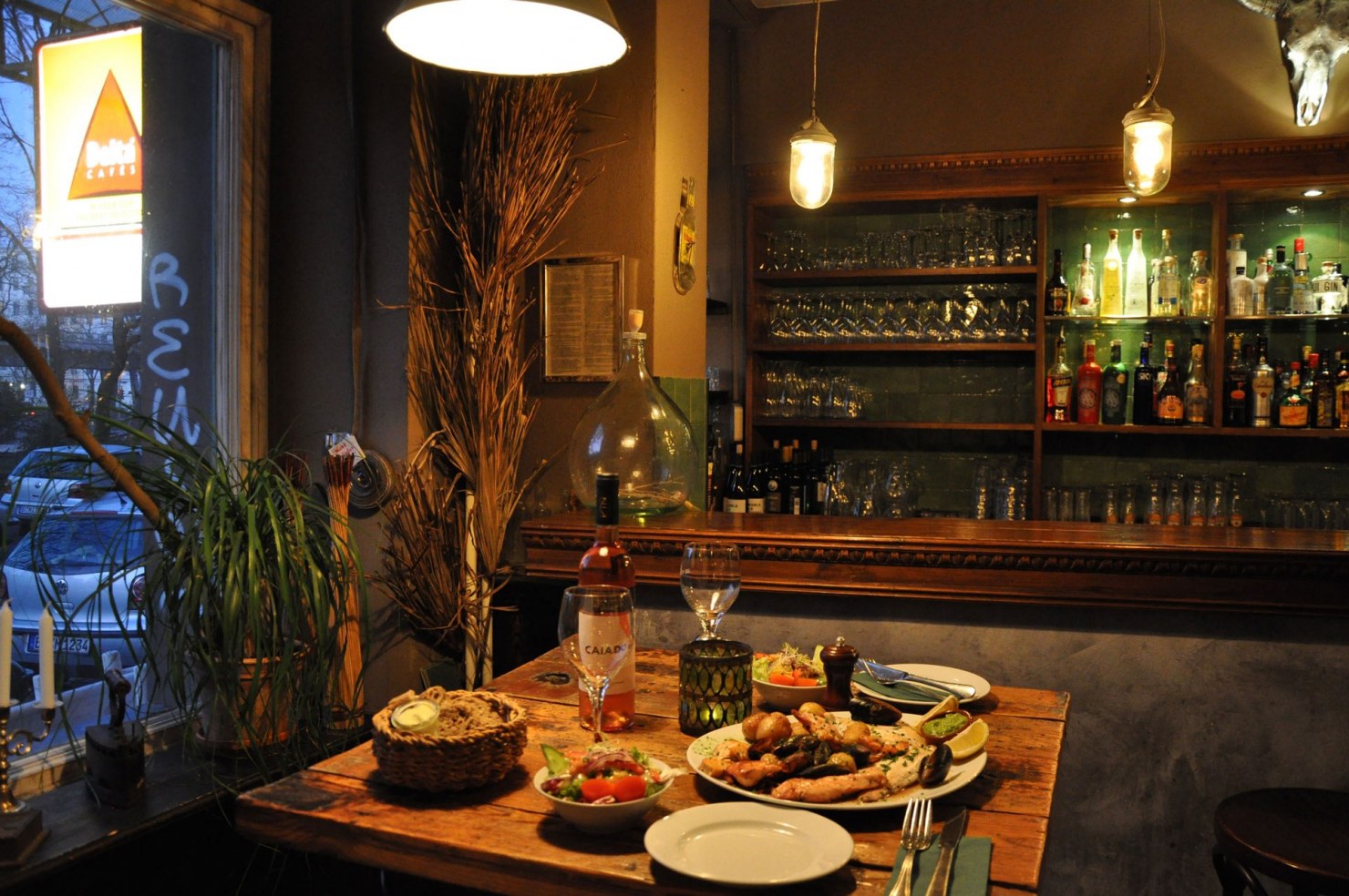 Picoteo gallery image