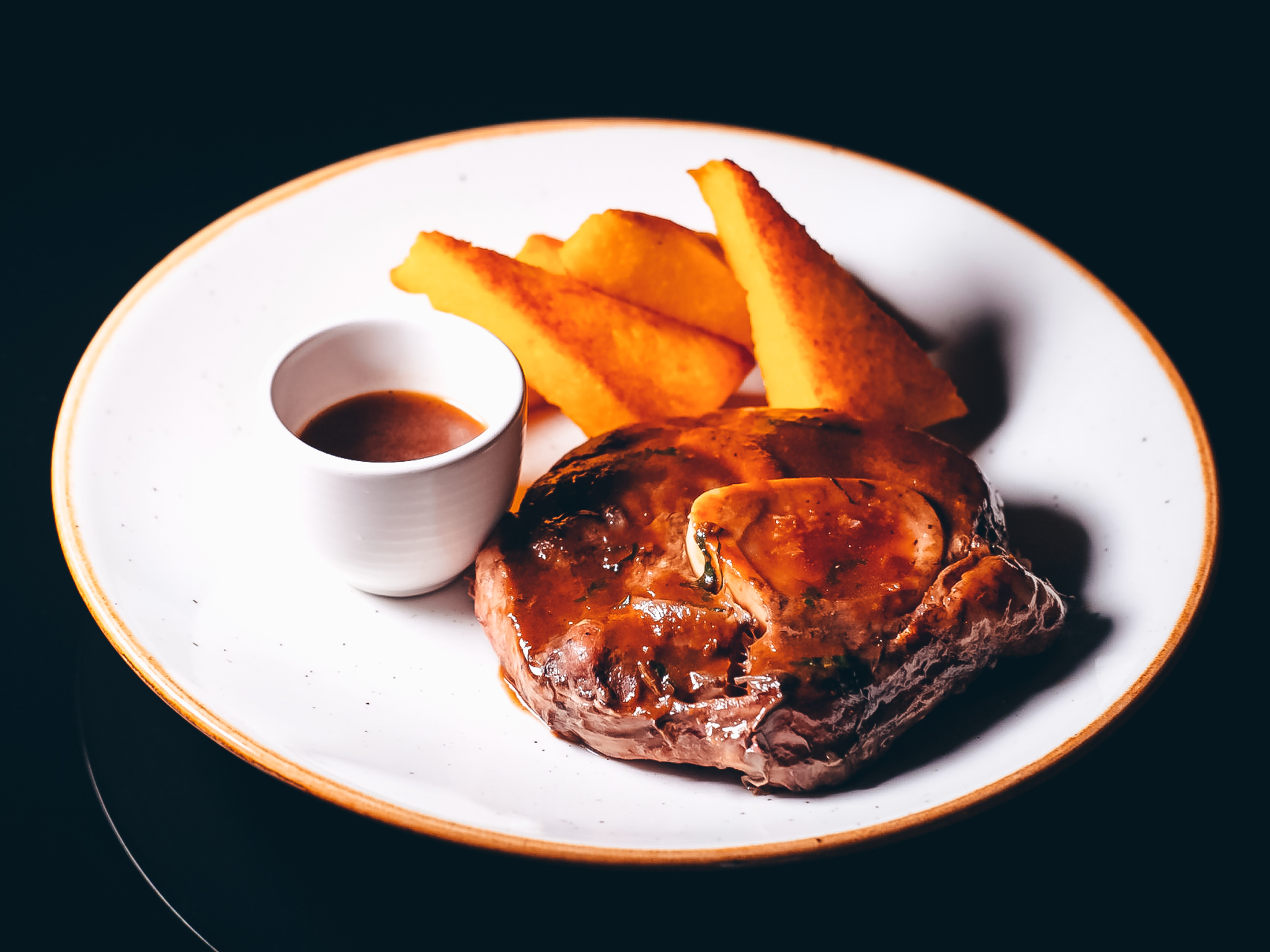 PRIMA - Comfort Food & Bar gallery image