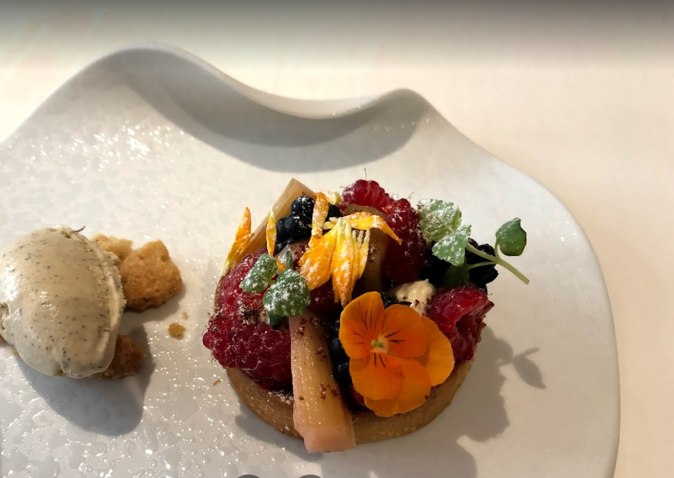 Restaurant H gallery image