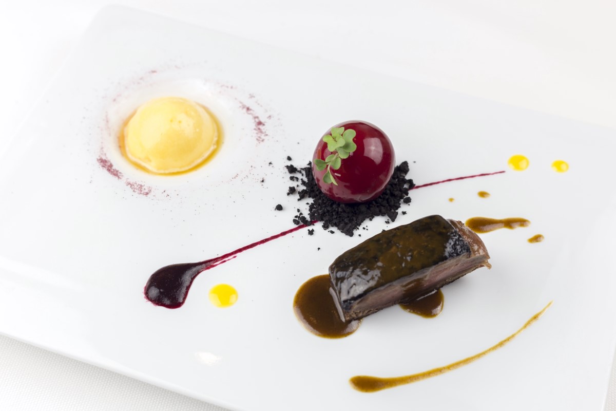 Tano Passami l'Olio gallery image