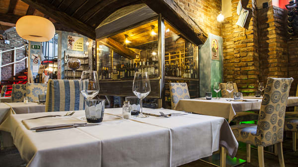 Taverna Guyot gallery image