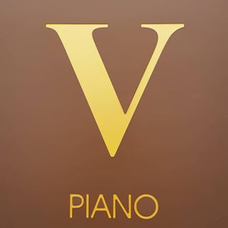 V Piano
